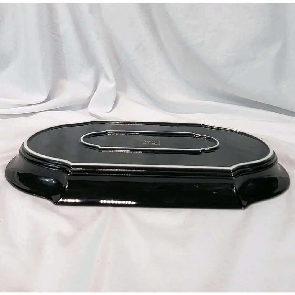 Mikasa Glossy Black Oval 13